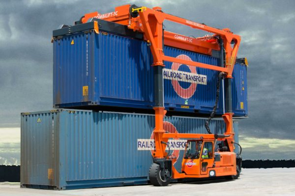 Straddle Carrier container